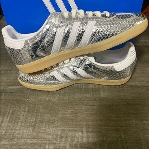 adidas Metallic Silver Snake-Texture Low-Top Sneakers with White Stripes